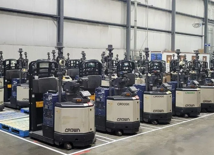 Walmart distribution center floor degreased with VertKleen CR HD
